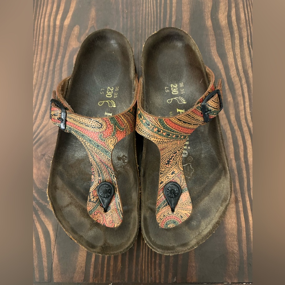 Birkenstock Gizeh Sandals Womens Brown Paisley Leather Thong Slides size 5